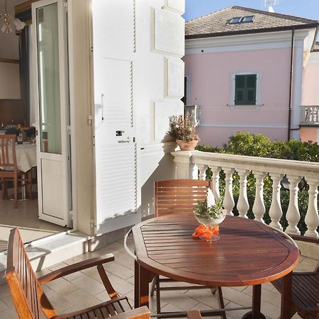 Hotel Villa Centa Варацце Экстерьер фото