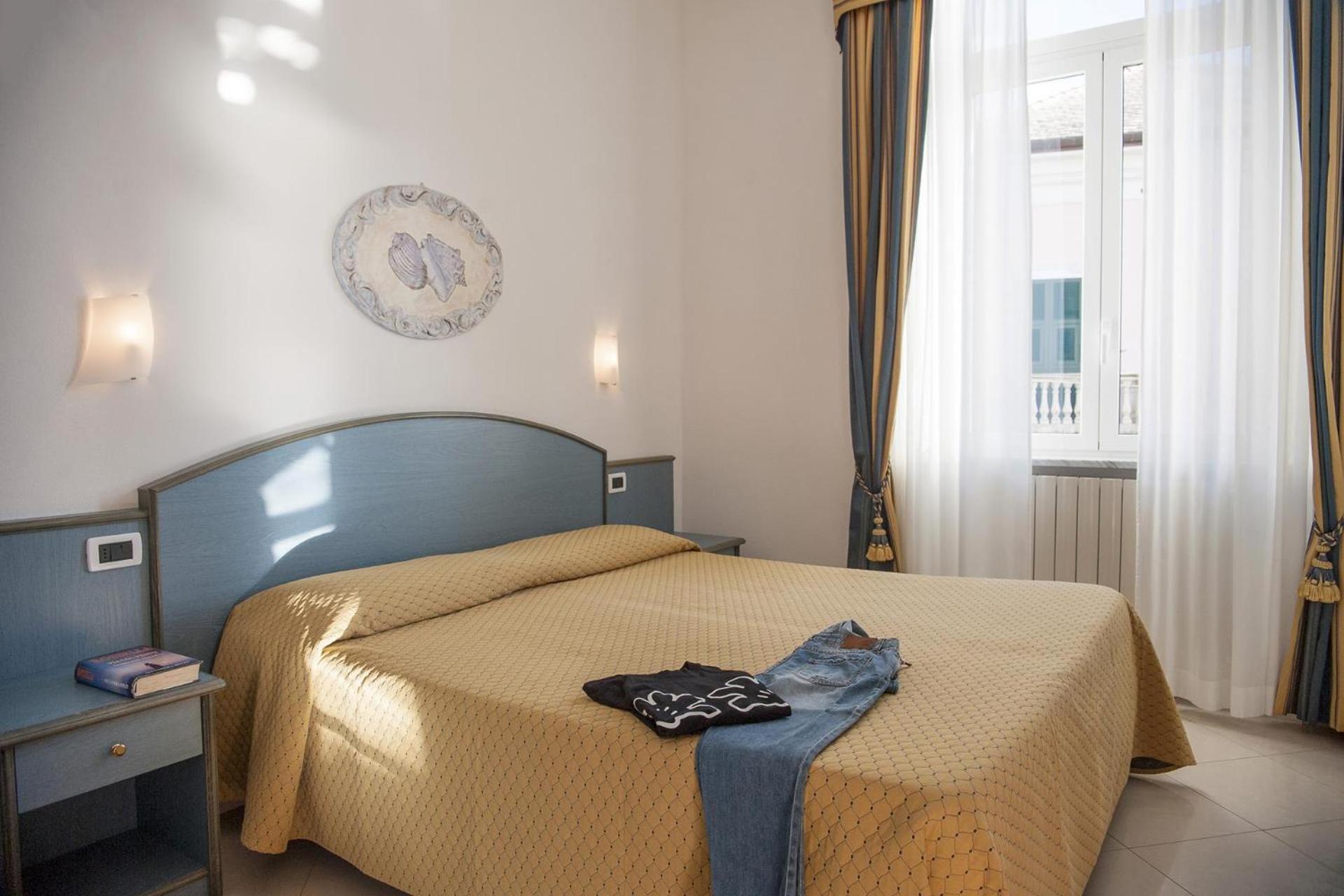 Hotel Villa Centa Варацце Экстерьер фото