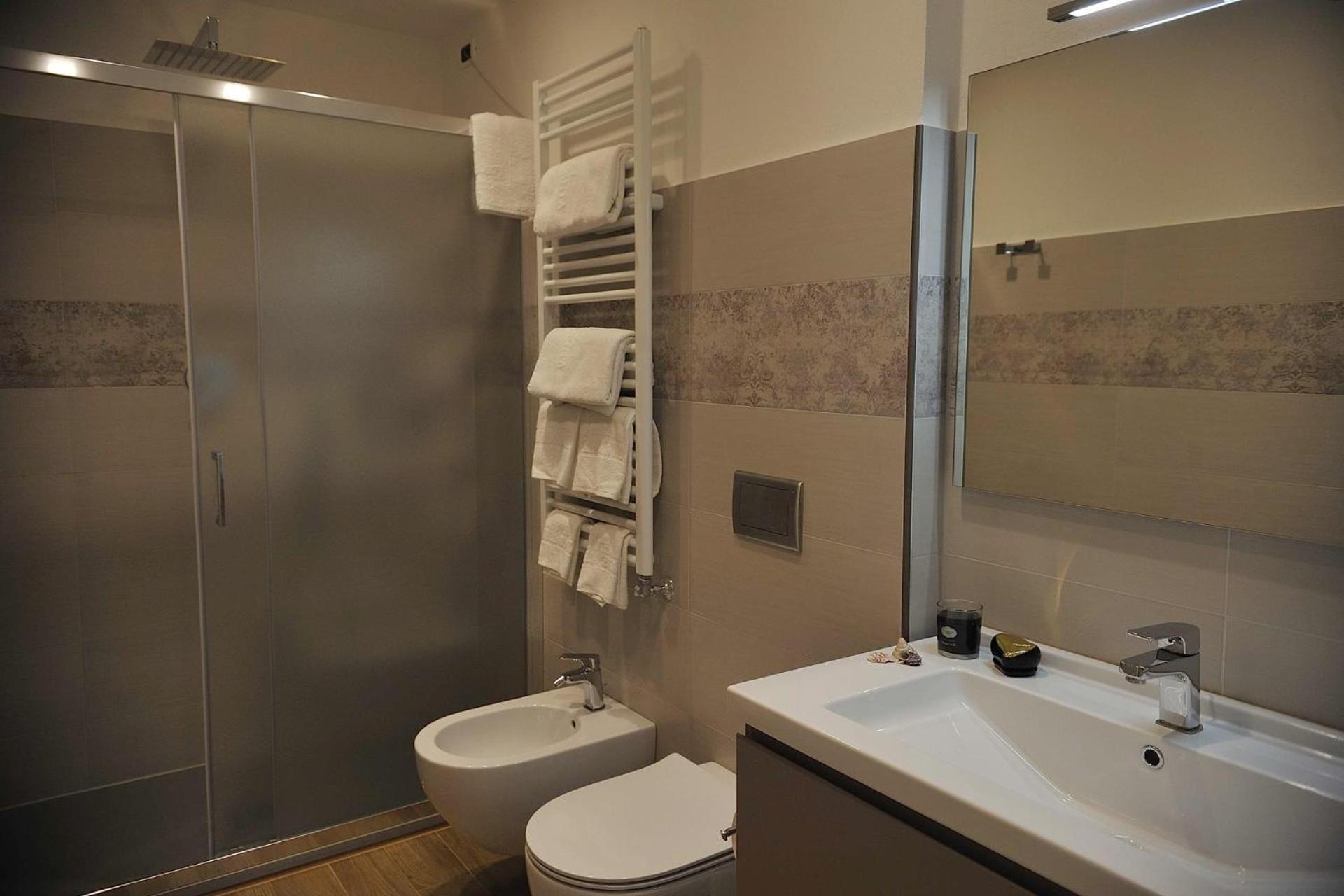 Hotel Villa Centa Варацце Экстерьер фото
