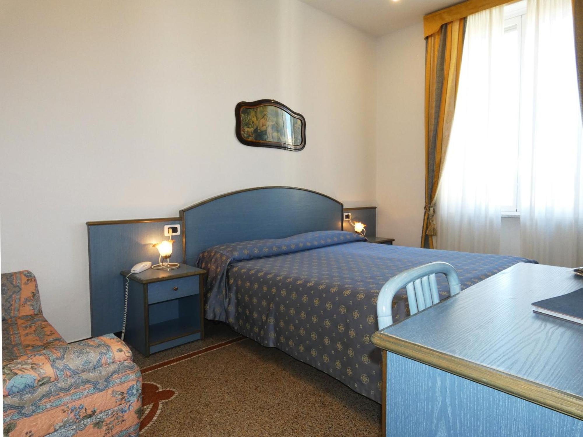 Hotel Villa Centa Варацце Номер фото
